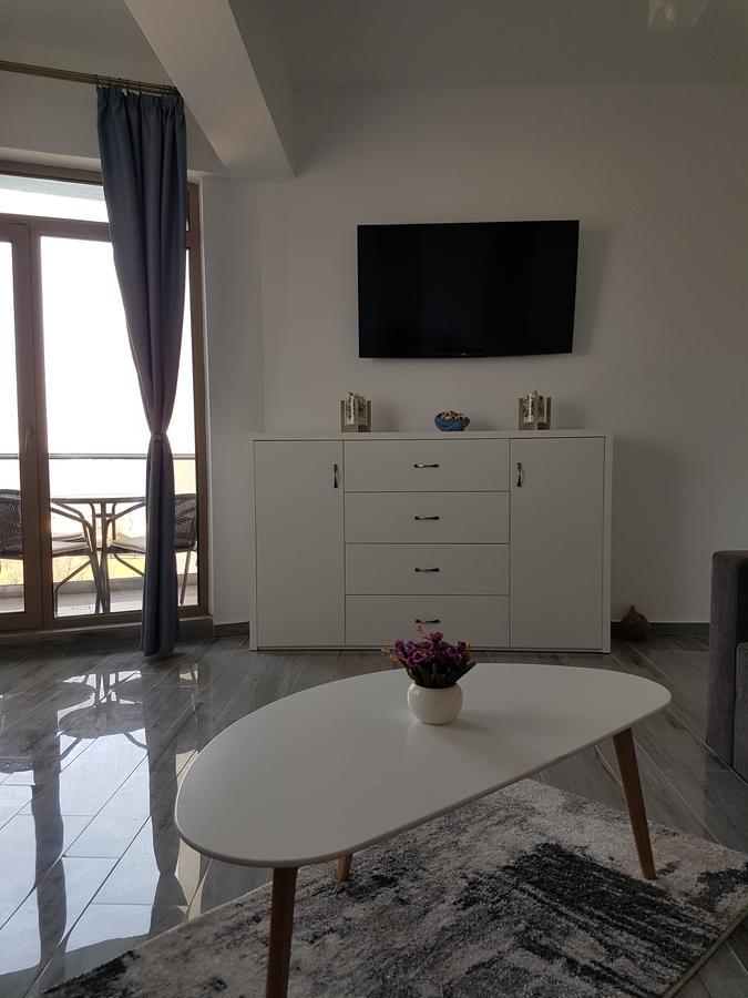 Frontal View By Twin Residence Mamaia Extérieur photo